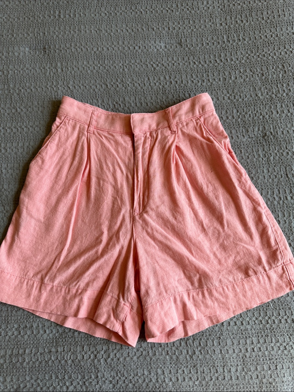 Abercrombie Women's High-Waist Pleated Pink Shorts